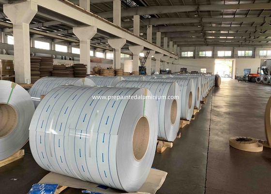 Downspouts için H14 Parlak Beyaz Ön Boyalı Alüminyum Bobin 26 Ölçer Kalınlığı
