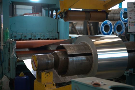 Binalar ve İnşaatlar için Kullanılan Ön Boyalı/Renkli Kaplı Alüminyum Bobine