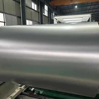Çeşitli Renkler Ral & Pantone Renkli Kaplı Alüminyum Yaprak Ön Boyama Alüminyum Bobine 0.50mm Kalınlığı 1250mm Genişliği Binalar İçin