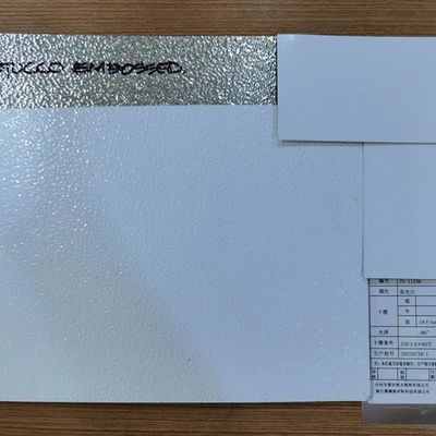 Alaşım3003 H24 Temper Grade 24 Gauge Kalın Beyaz Renkli Çekiç Soğutucu İç Panelinde Kullanılan Rezil Alüminyum Yaprak