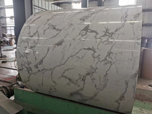 Alloy3003 Mermer Tasarımlı Şablon Kaplama Alüminyum Bobin 26Ga X 48Inch Bina Cepheleri İçin Önçe Boyanmış Alüminyum Yaprak