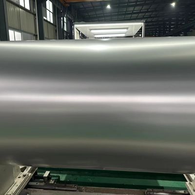 Alüminyum Alaşım3105 24Ga * ​​36 "PVDF Mat Gri Renk Alüminyum Çatı ve Dış Cephe Kaplama İçin Kullanılan Ön Boyalı Alüminyum Bobin