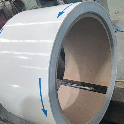 Özelliklendirilebilir RAL Renkli Alüminyum Bobini Çukur Üretimi İçin 300-2650mm Genişlik