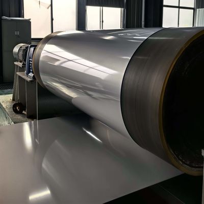 Standart Ral Color PE / PVDF 0.5-1.0mm önceden boyanmış Duvar panelleri üretmek için kullanılan Alüminyum sarmal
