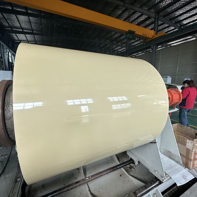 0.5-1.0mm Kalınlık Korozyona Dayanıklı Özelleştirilmiş Renkler Oluklu Çatı Levhaları İçin Ön Boyalı Alüminyum Rulo